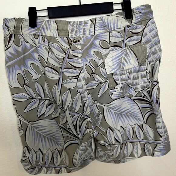 Relax By Tommy Bahama men's Tropical  Gray Draw String Swim Trunks size Small - Picture 2 of 8